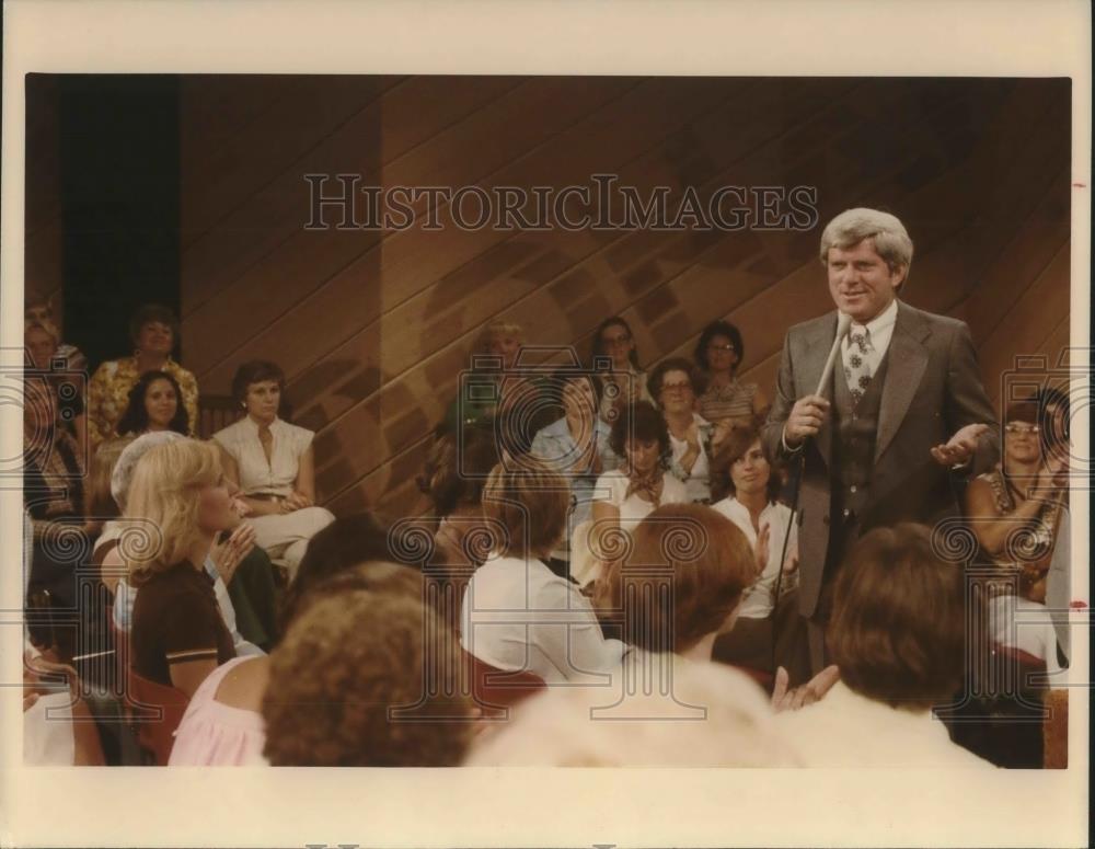 1978 Press Photo Phi Donohue host of The Phil Donahue Show - cvp03531 - Historic Images