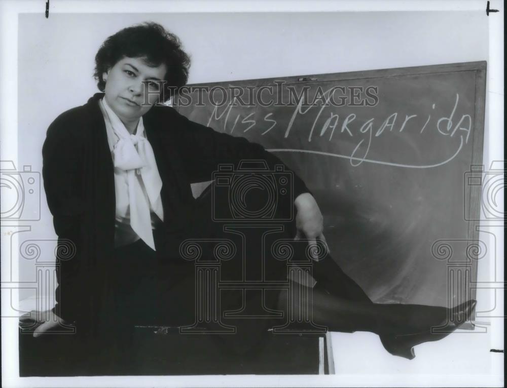 1991 Press Photo Harriet DeVeto in Miss Margarida&#39;s Way - cvp05839 - Historic Images