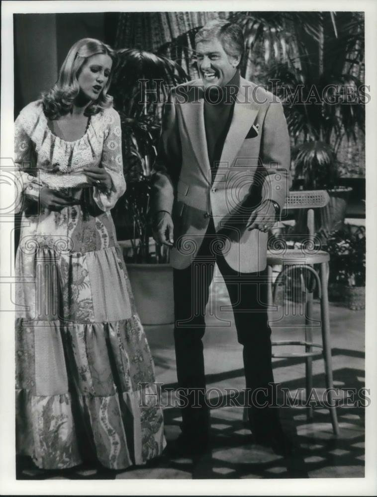 1975 Press Photo Dick &amp; Stacey Van Dyke in The Confession of Dick Van Dyke - Historic Images