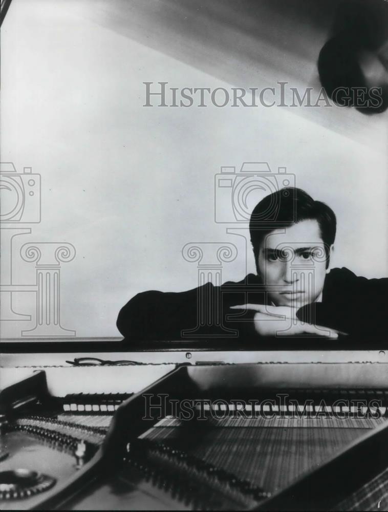 1979 Press Photo Horacio Gutierrez - Historic Images