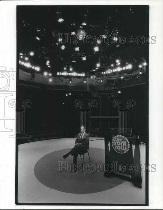1986 Press Photo Larry Dolin Host of The Front Row - cvp03894 - Historic Images
