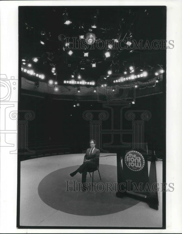 1986 Press Photo Larry Dolin Host of The Front Row - cvp03894 ...
