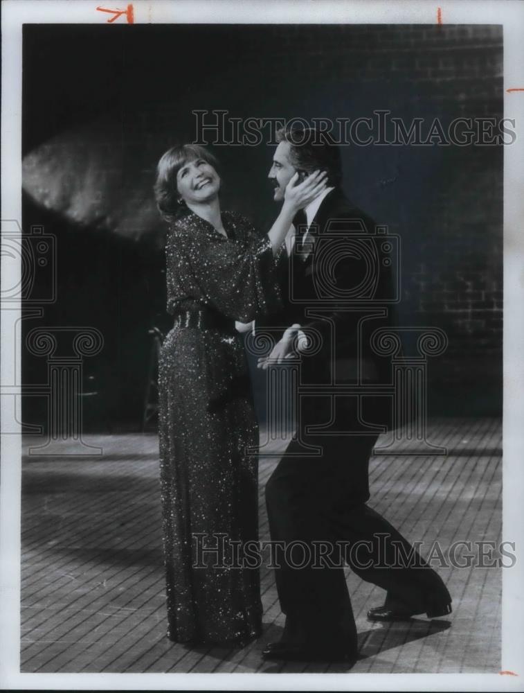 1979 Press Photo Bonnie Franklin and Hal Linden on The Hal Linden Special - Historic Images