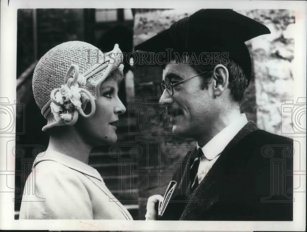 1973 Press Photo Petula Clark & Peter O'Toole in Goodbye Mr Chips - cvp19983 - Historic Images