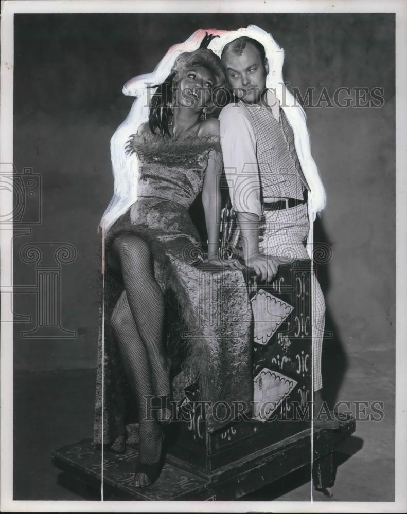 1966 Press Photo Mary Jane Collins & David Frazier - cvp12968 - Historic Images