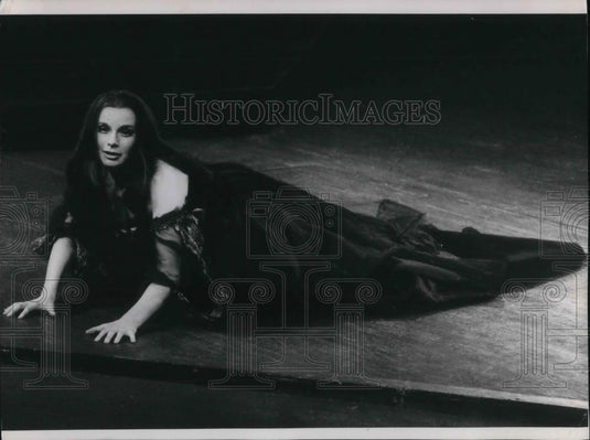 1971 Press Photo Pat Galloway Dutchess Of Malfi - cvp15161 - Historic Images