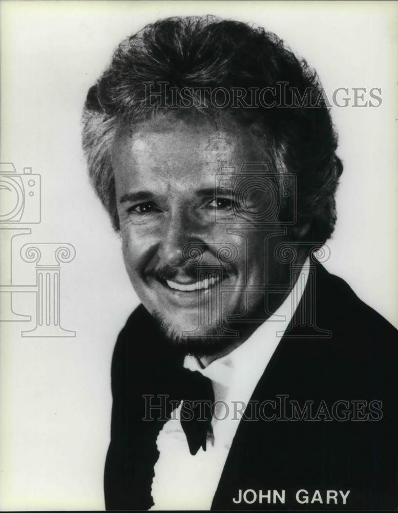 1989 Press Photo John Gary Singer Recording Artist TV Host - cvp12217 - Historic Images