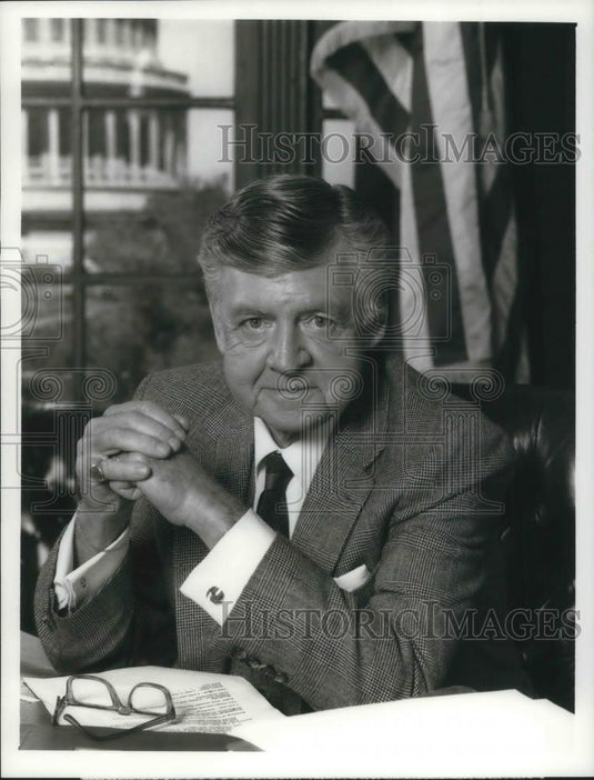 1989 Press Photo Dick O'Neill star in Top of the Hill - cvp10740 - Historic Images