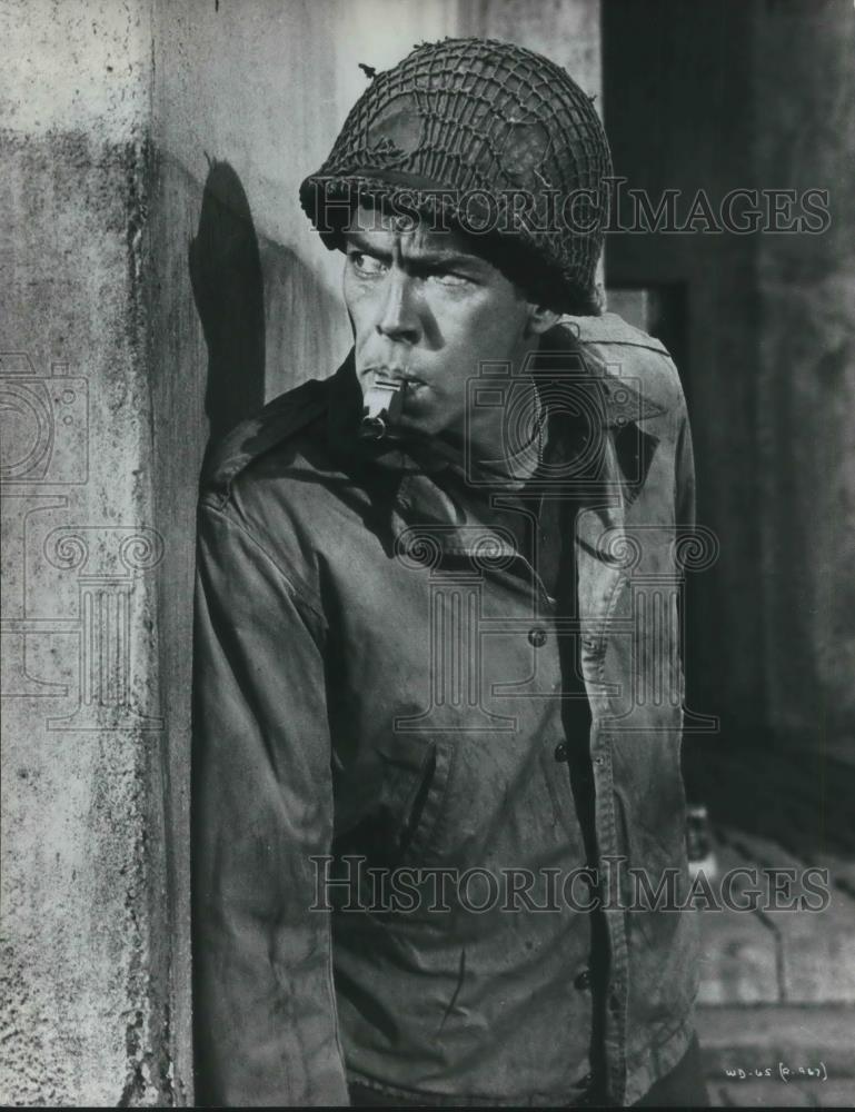 1966 Press Photo James Coburn in What Did You Do in the War Daddy - cvp04295 - Historic Images