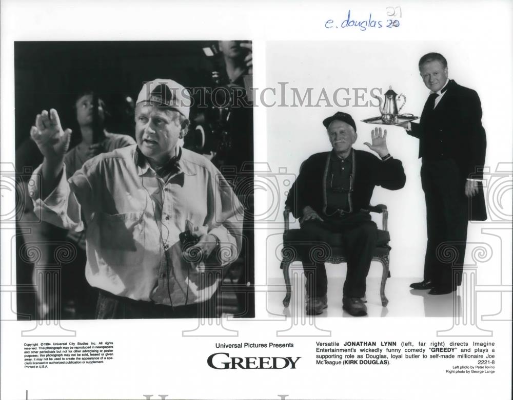 1994 Press Photo Jonathan Lynn and Kirk Douglas in Greedy - cvp08929 - Historic Images