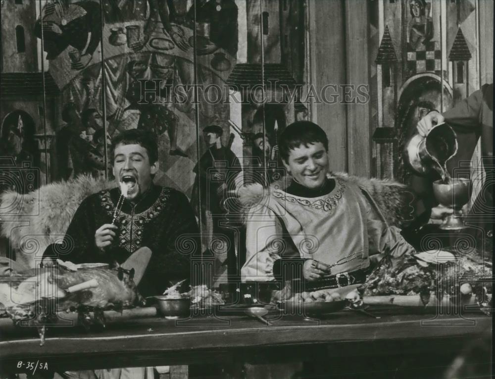 1965 Press Photo Peter O&#39;Toole and Richard Burton in Becket - cvp07650 - Historic Images