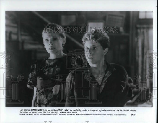 1990 Press Photo Corey Haimm, Dianne Wiest in The Lost Boys - cvp18524 - Historic Images