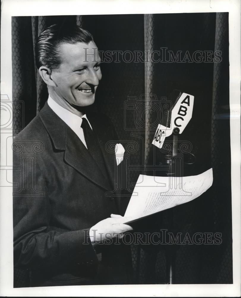 1945 Press Photo Jack Berch Singer Actor ABC Radio Show - cvp01296 - Historic Images