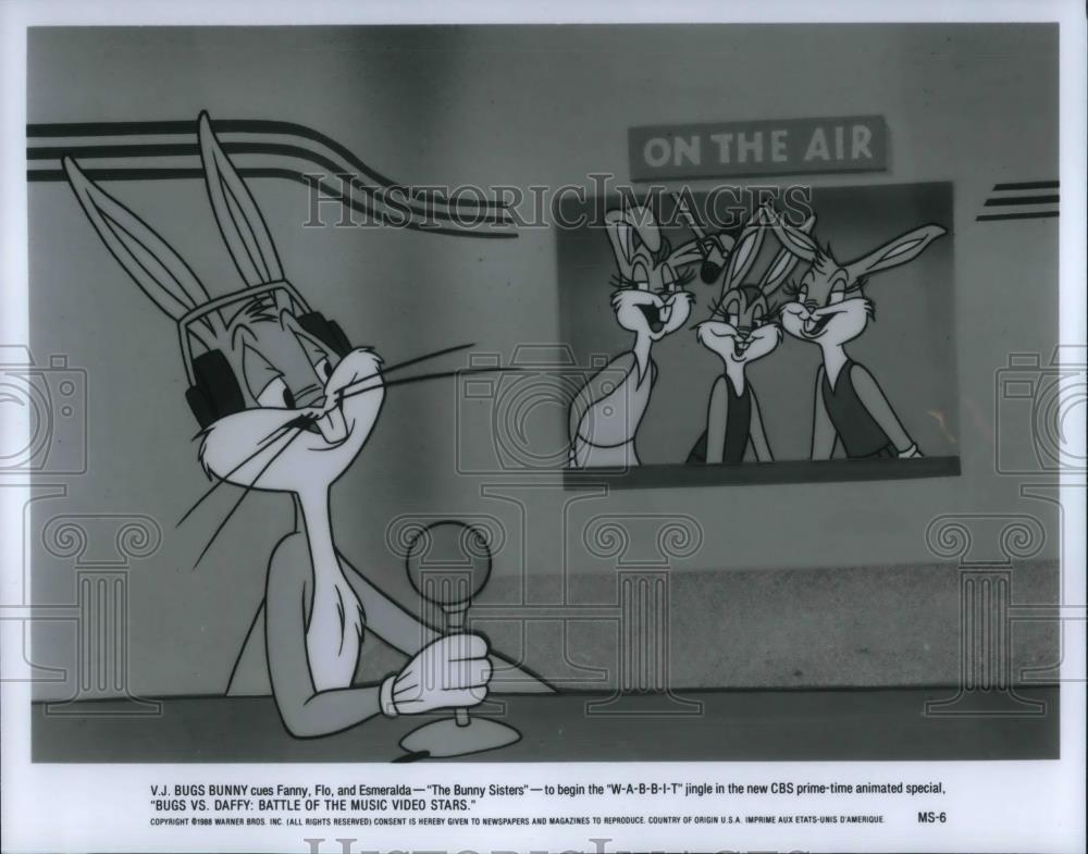 1988 Press Photo Bugs Bunny and the Bunny Sisters in Bugs vs. Daffy Cartoon - Historic Images