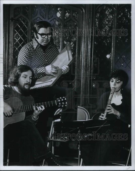 1974 Press Photo Christoph Harlan Richard Jacoby Marilyn Carlson Music Group - Historic Images