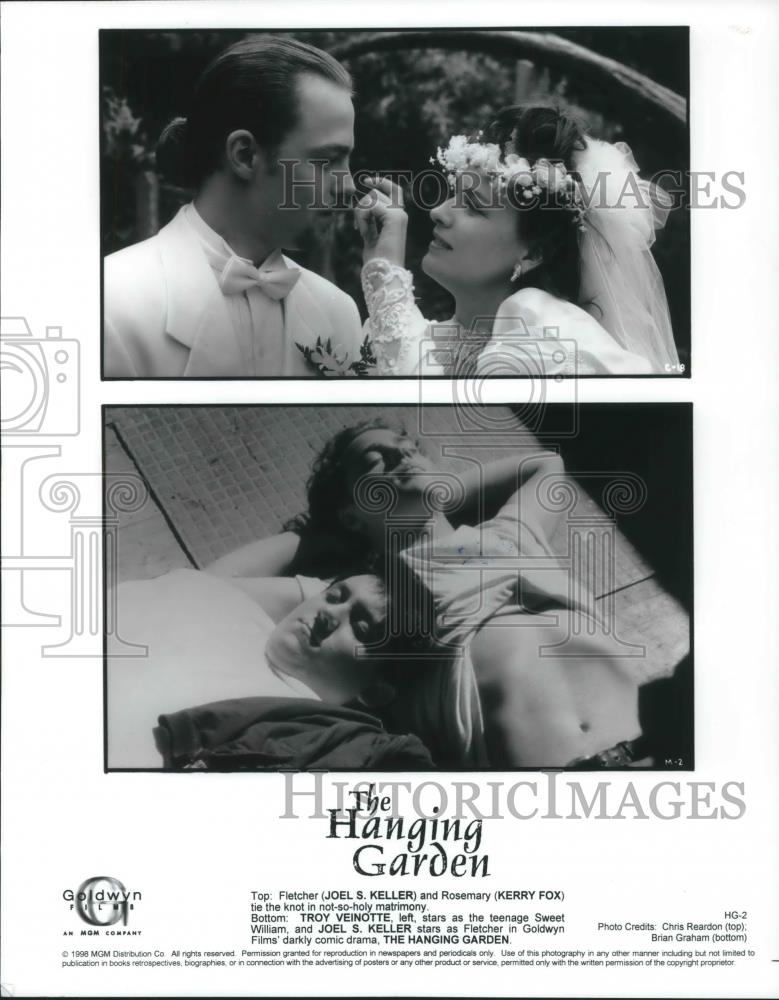 1998 Press Photo Joel Keller &amp; Kerry Fox in The Hanging Garden - cvp11032 - Historic Images