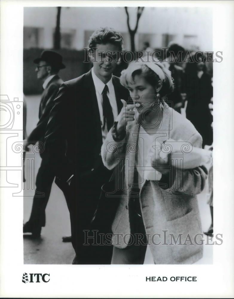 1990 Press Photo Judge Reinhold stars in Head Office - cvp10679 - Historic Images