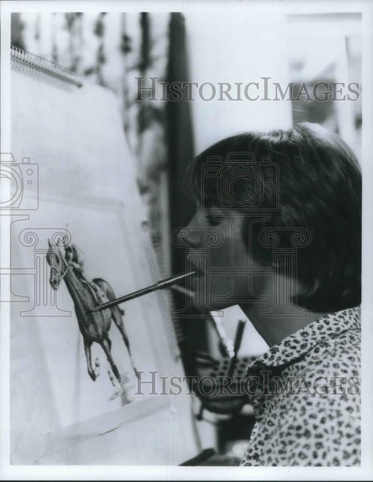 1980 Press Photo Joni Eareckson Quadriplegic Artist Author Radio Host - Historic Images