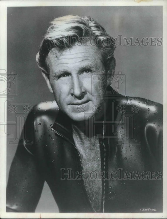 1966 Press Photo Lloyd Bridges in Around the World Under the Sea - cvp02714 - Historic Images