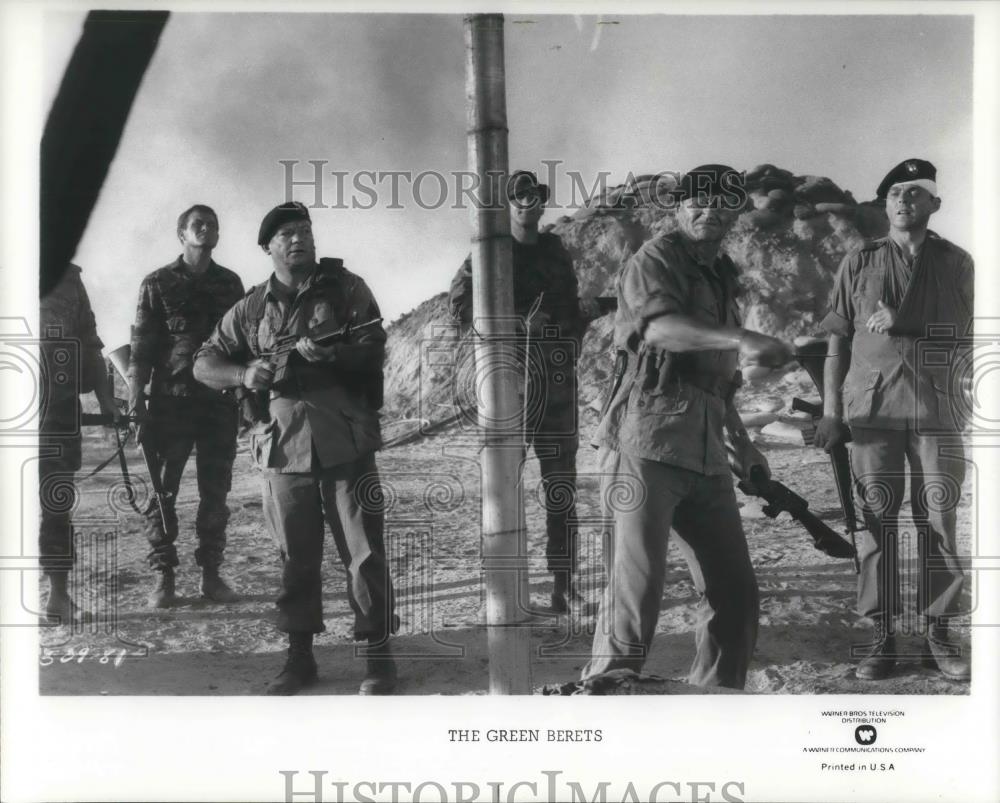1995 Press Photo John Wayne in The Green Berets - cvp08918 - Historic Images