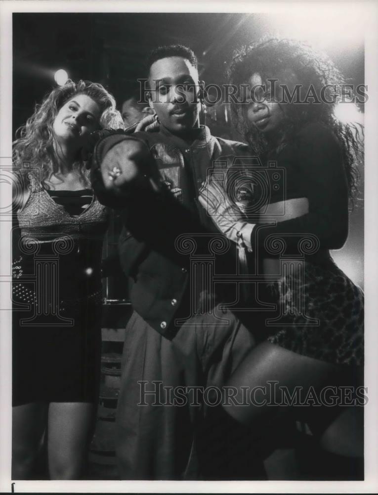 1990 Press Photo DJ Romeo Rich Mecca Dyas Lisa Kellogg on Rock the House - Historic Images