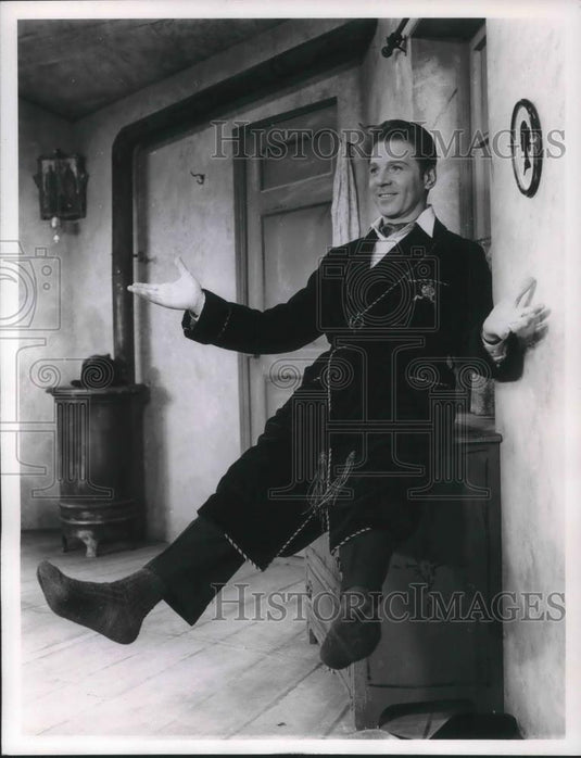 1963 Press Photo Jean Pierre Aumont in Tovarich - cvp02650 - Historic Images
