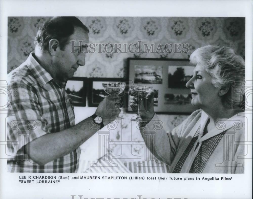 1987 Press Photo Lee Richardson and Maureen Stapleton in Sweet Lorraine - Historic Images