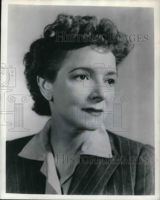 1943 Press Photo helen Hayes stars in Cavloade of America radio drama - Historic Images