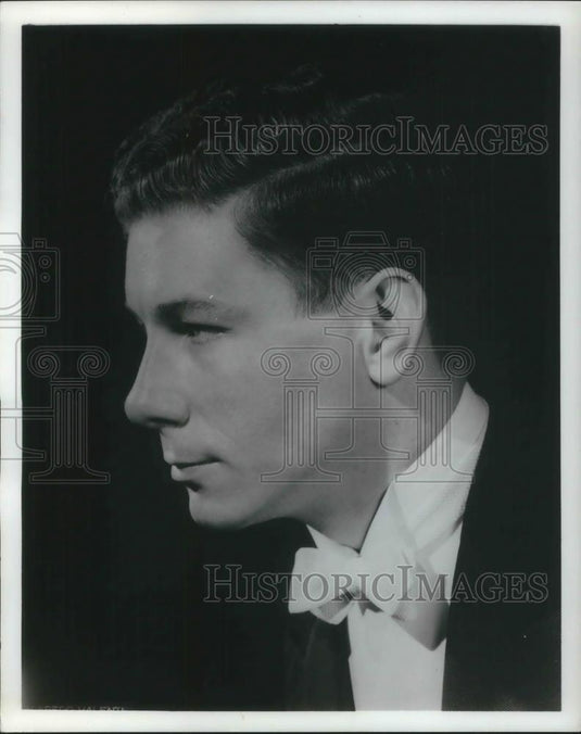 1971 Press Photo Russell Christopher Baritone - cvp07003 - Historic Images