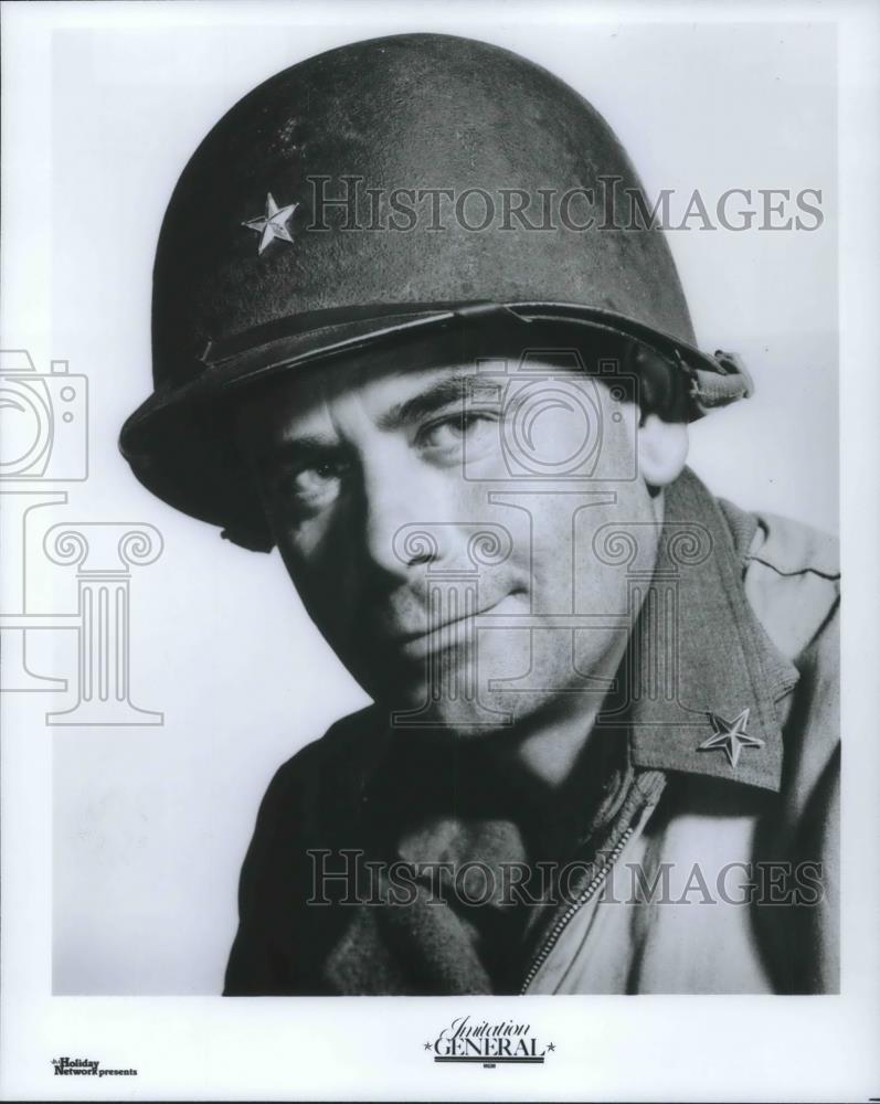 1985 Press Photo Glenn Ford stars in Imitation General - Historic Images