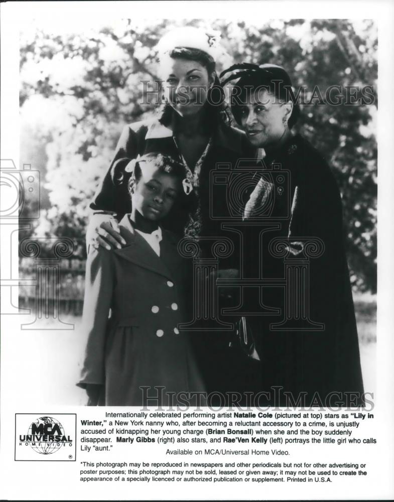 Press Photo Natalie Cole &amp; Marley Gibbs in Lily in Winter - cvp07146 - Historic Images