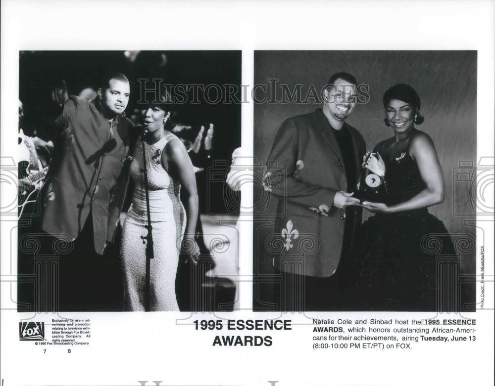 1995 Press Photo Natalie Cole and Sinbad host the 1995 Essence Awards - Historic Images