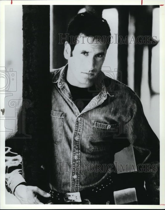 1996 Press Photo David Broza Folk Rock Singer - cvp00314 - Historic Images