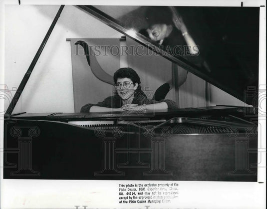 1989 Press Photo Brynna Fish. musician manager and promoter - cva23736 - Historic Images