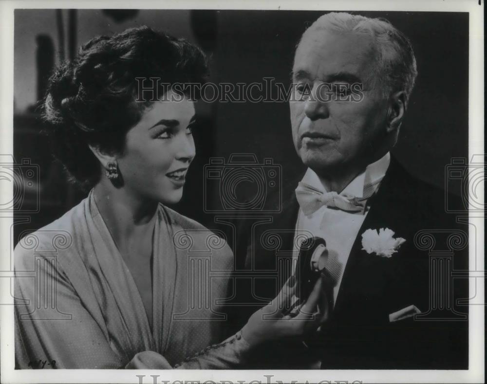1957 Press Photo Charlie Chaplin &amp; Dawn Addams in A King in New York - cvp19049 - Historic Images
