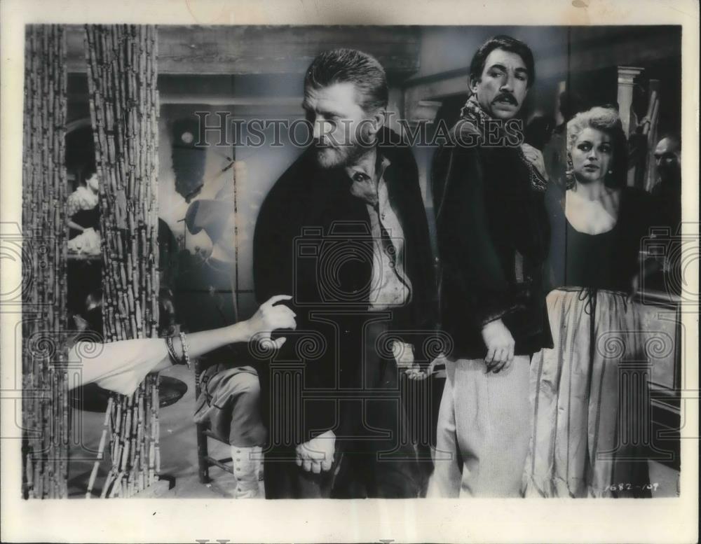 1961 Press Photo Kirk Douglas and Anthony Quinn in Lust for Life - cvp03548 - Historic Images