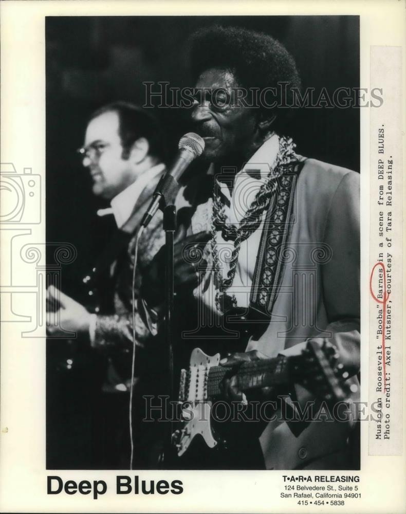 1993 Press Photo Roosevelt Booba Barnes in a scene from Deep Blues movie film - Historic Images