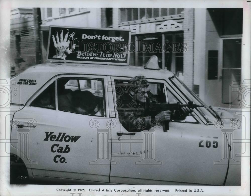 1976 Press Photo Bo Hopkins in The Killer Elite - cvp19302 - Historic Images