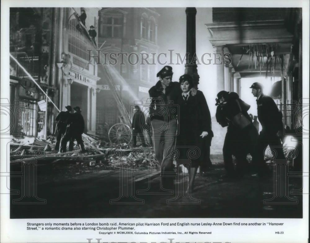 1979 Press Photo Harrison Ford and Lesley-Anne Down in Hanover Street - Historic Images