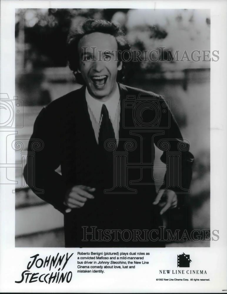 1992 Press Photo Roberto Benigni stars in Johnny Stecchino movie film - Historic Images