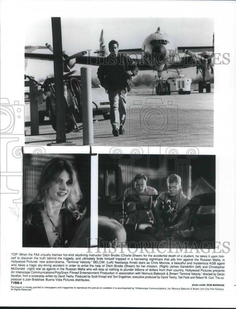 1995 Press Photo Charlie Sheen Nastassja Kinski and Christopher MacDonald - Historic Images