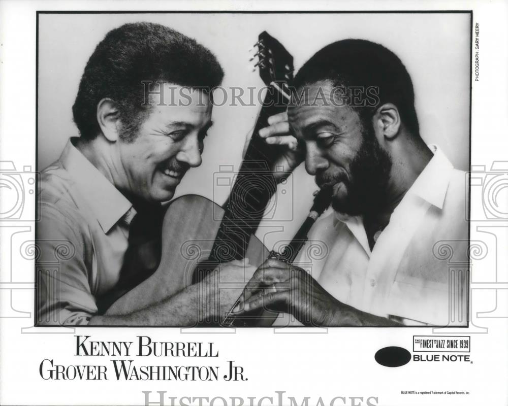 1985 Press Photo Kenny Burrell and Grover Washington Jr. Jazz Musicians - Historic Images