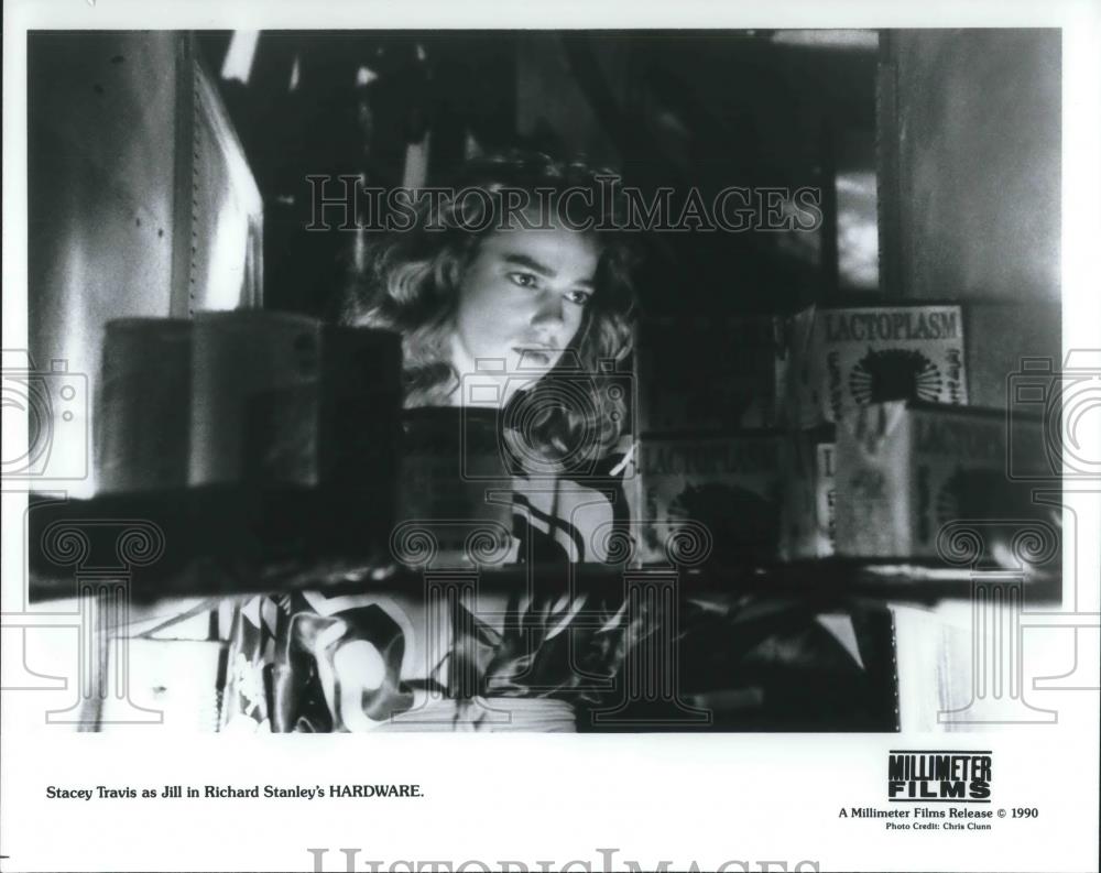 1990 Press Photo Stacey Travis in Hardware - cvp08974 - Historic Images