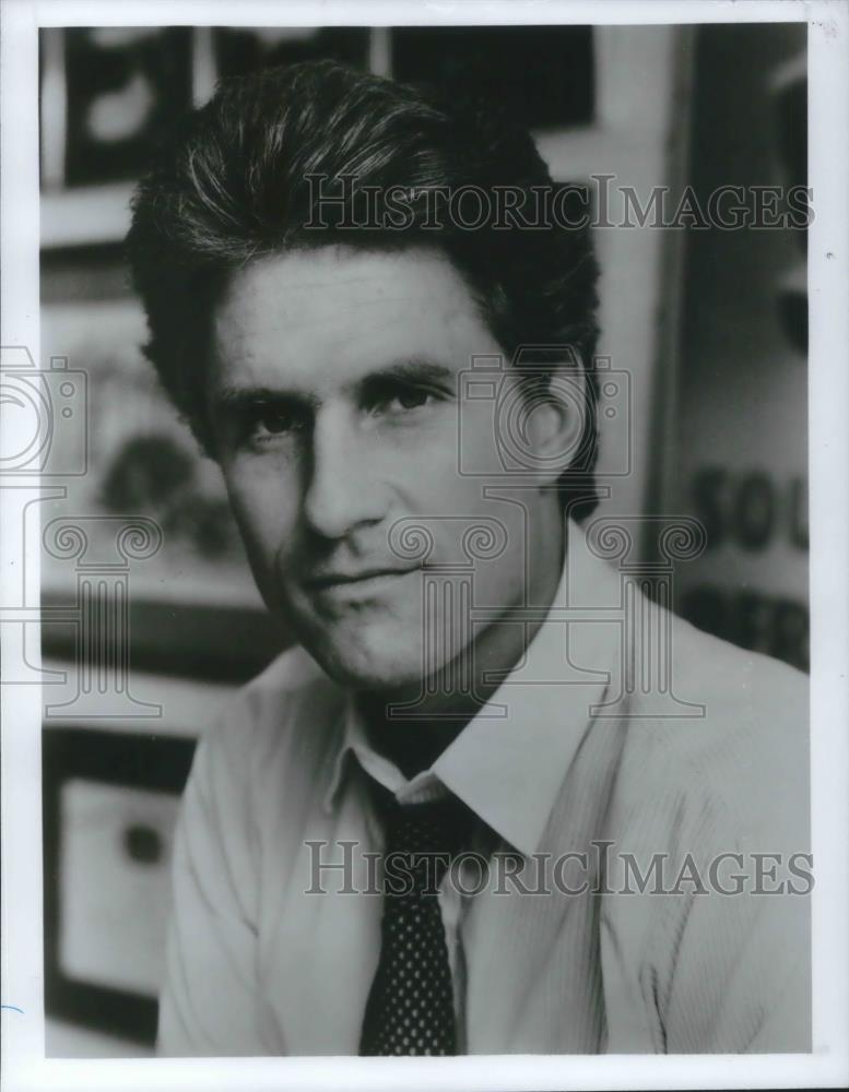 1990 Press Photo George Crile III on Face the Issues Slightly More Than 60 Minut - Historic Images