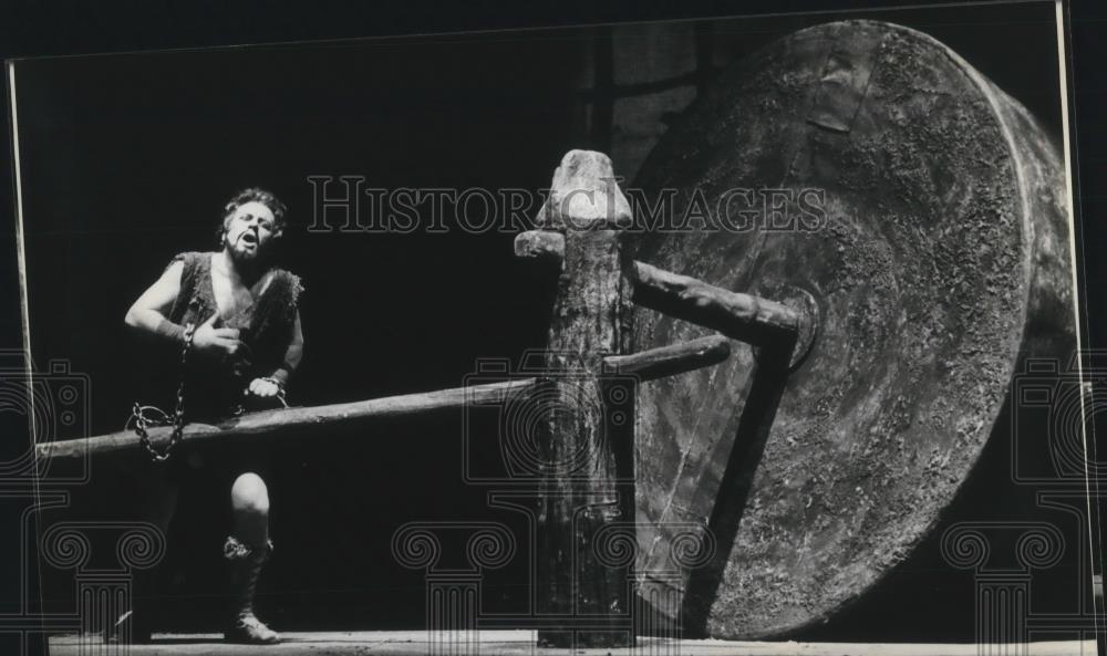 1981 Press Photo Guy Chanet in Samson et Dalilia - cvp07635 - Historic Images