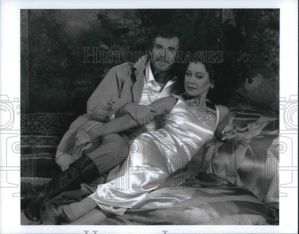 1997 Press Photo David Birney and Annalee Jefferies in Atony and Cleopatra - Historic Images