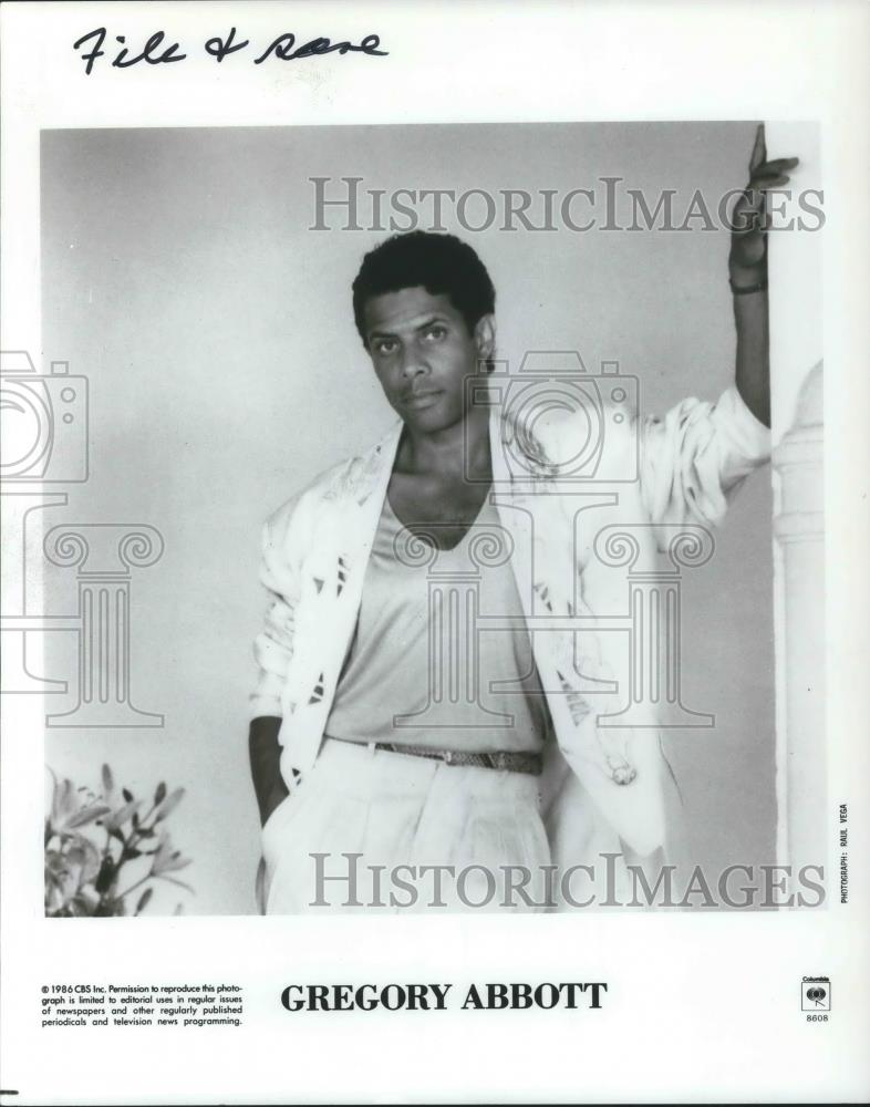 1987 Press Photo Gregory Abbott - cvp08520 - Historic Images