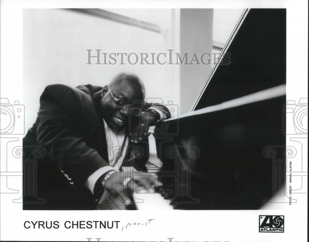 1998 Press Photo Cyrus Chestnut Jazz Pianist Songwriter Producer Bandleader - Historic Images