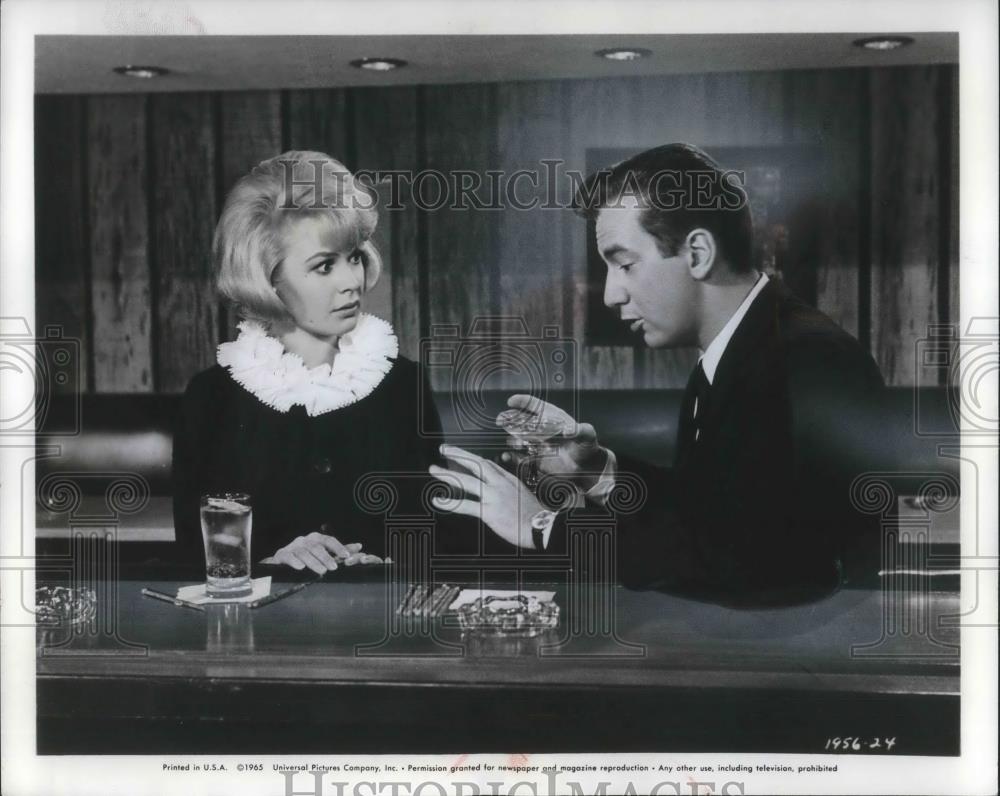 1965 Press Photo Sandra Dee &amp;Bobby Darin in That Funny Feeling - cvp03104 - Historic Images