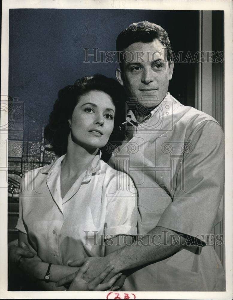1956 Press Photo Paul Burke and May Wynn in Noah's Ark - cvp00151 - Historic Images